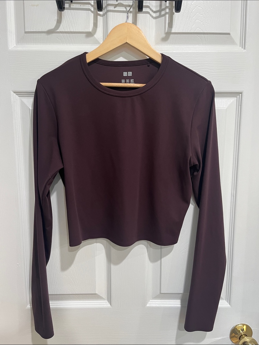 Uniqlo Women's Long-Sleeve Crew Crop Top - Plum